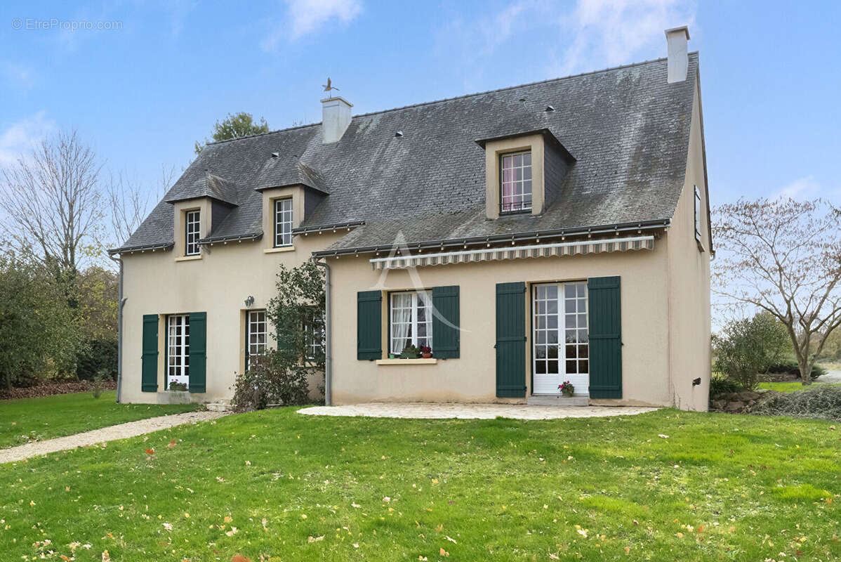 Maison à BLAISON-GOHIER