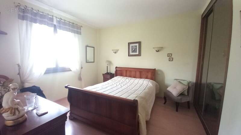 Maison à MONTBAZENS