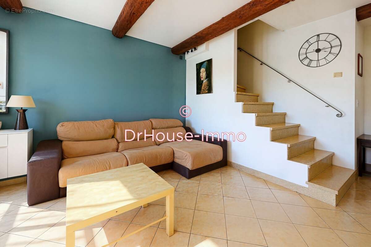 Maison à SAINT-CANNAT