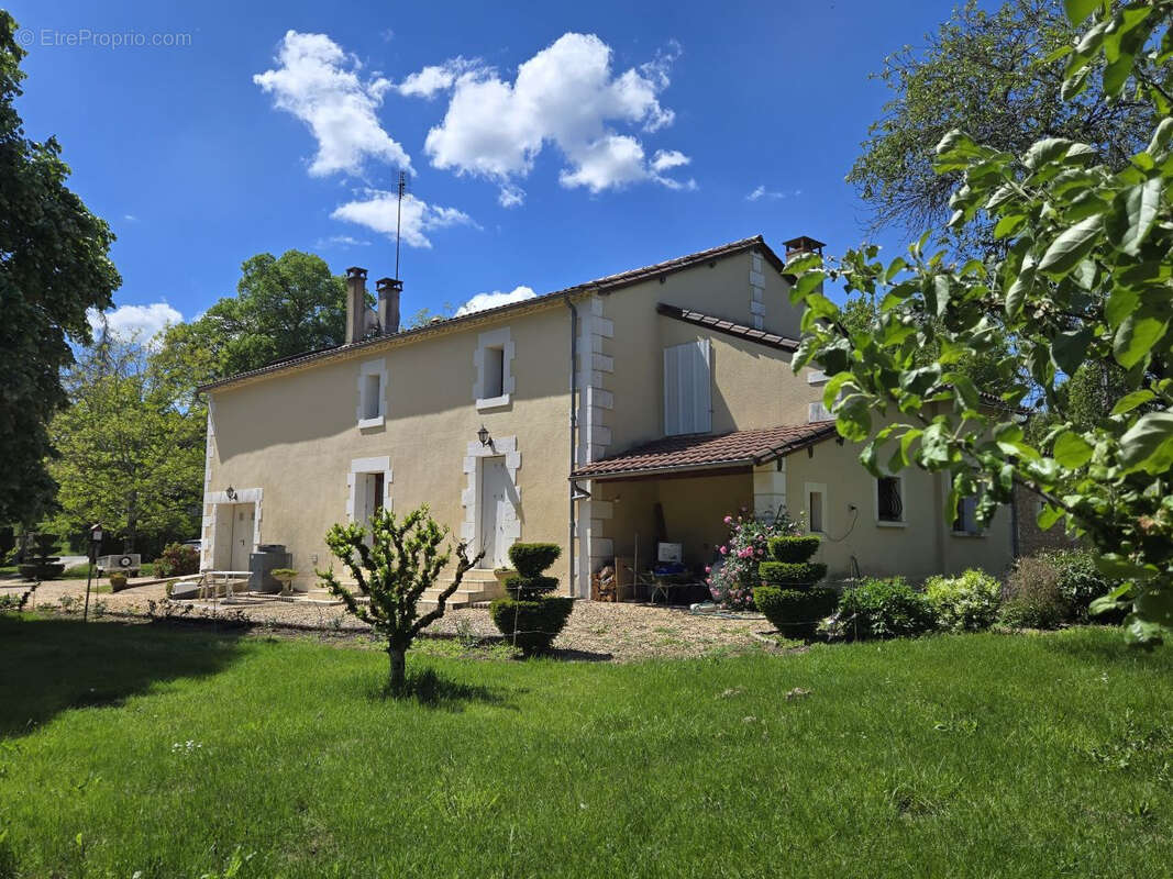 Une vie paisible aux portes du village! - photo 2
