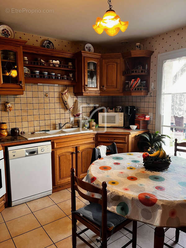 Maison à VARS-SUR-ROSEIX