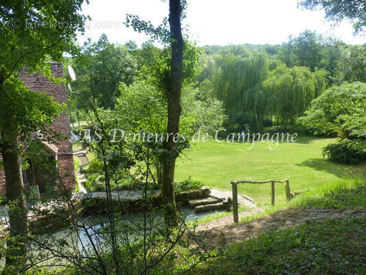 Maison à SURY-EN-VAUX
