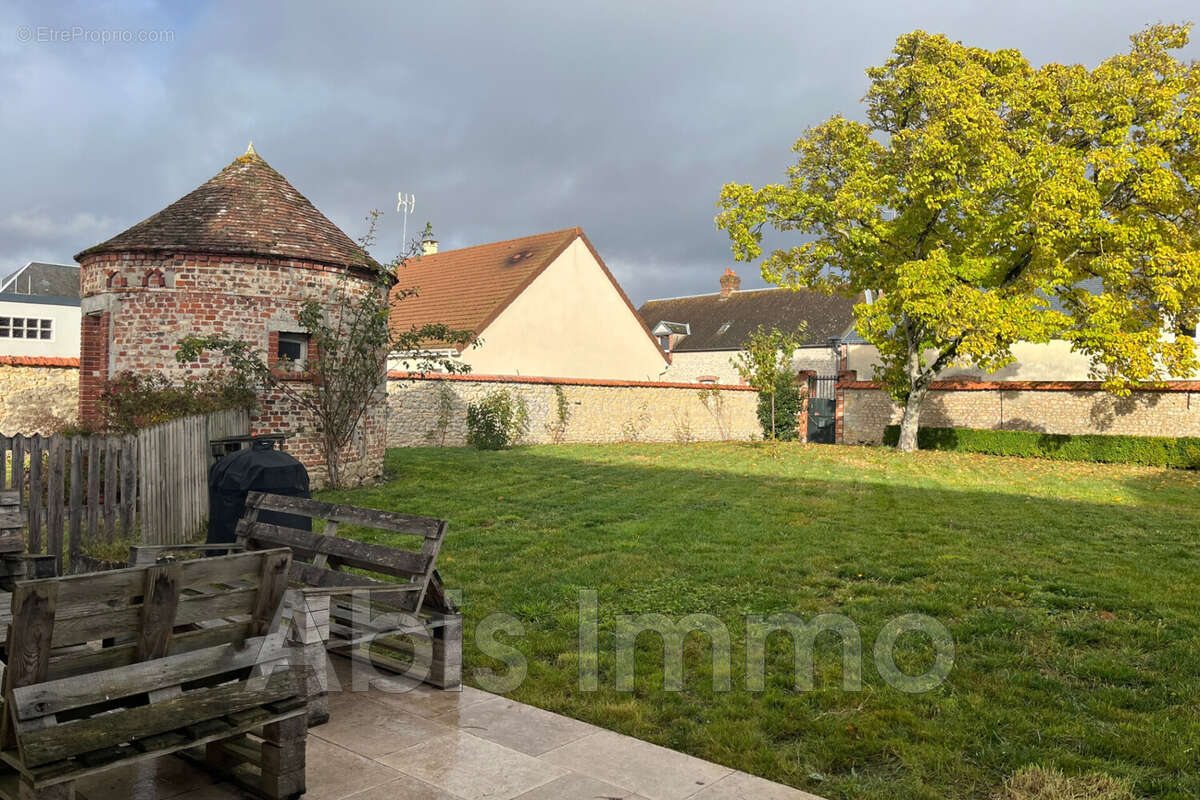 Maison à BEAUVILLIERS
