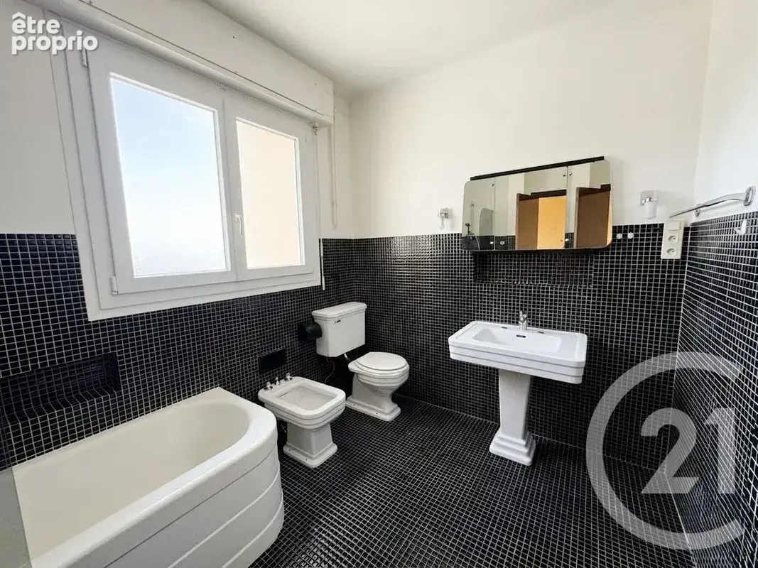 Appartement 4 pièces 135 m² à vendre à Nice (06000) - photo 8