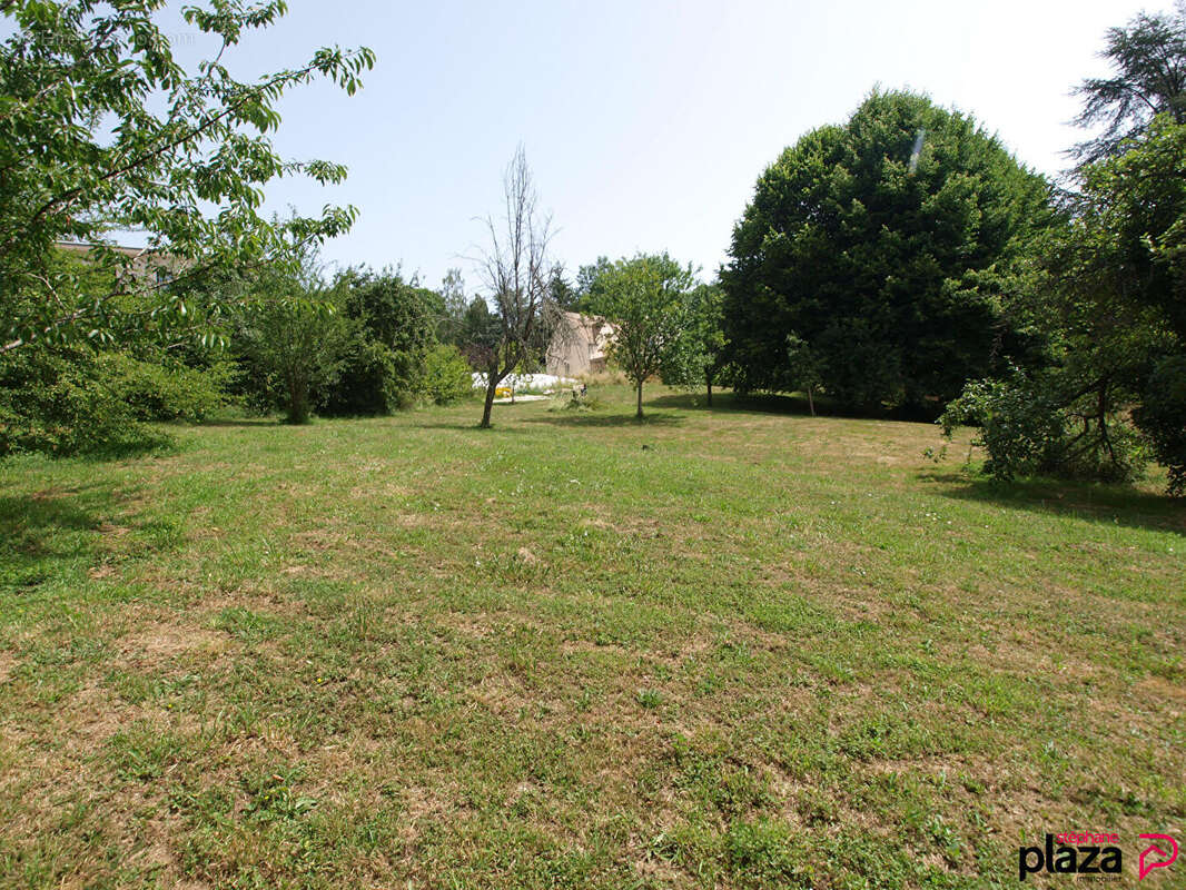 Terrain à CHEVREUSE