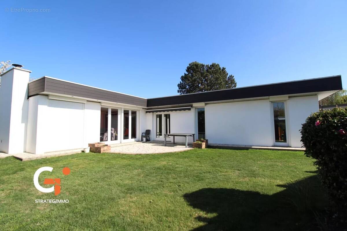 Maison à MONT-SAINT-AIGNAN