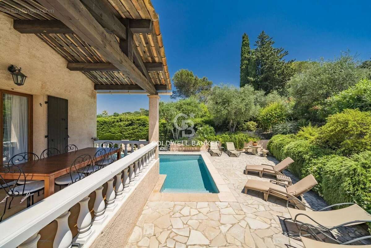 Maison à MOUGINS