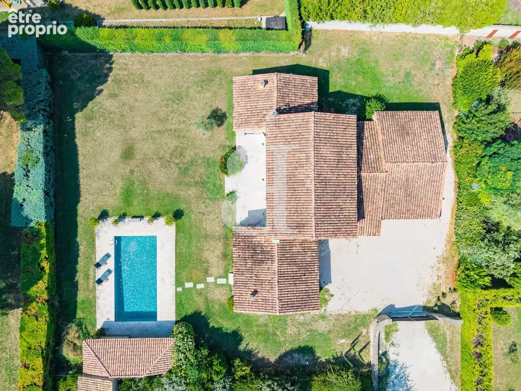 Maison 258 m² à Gordes  - photo 6