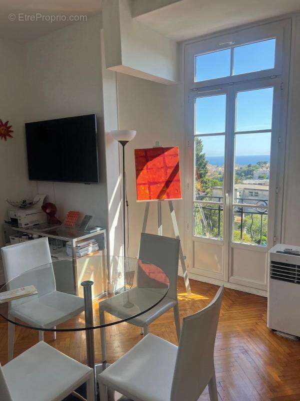 NICE Cimiez 2P 36m² dernier étage vue mer - photo 4