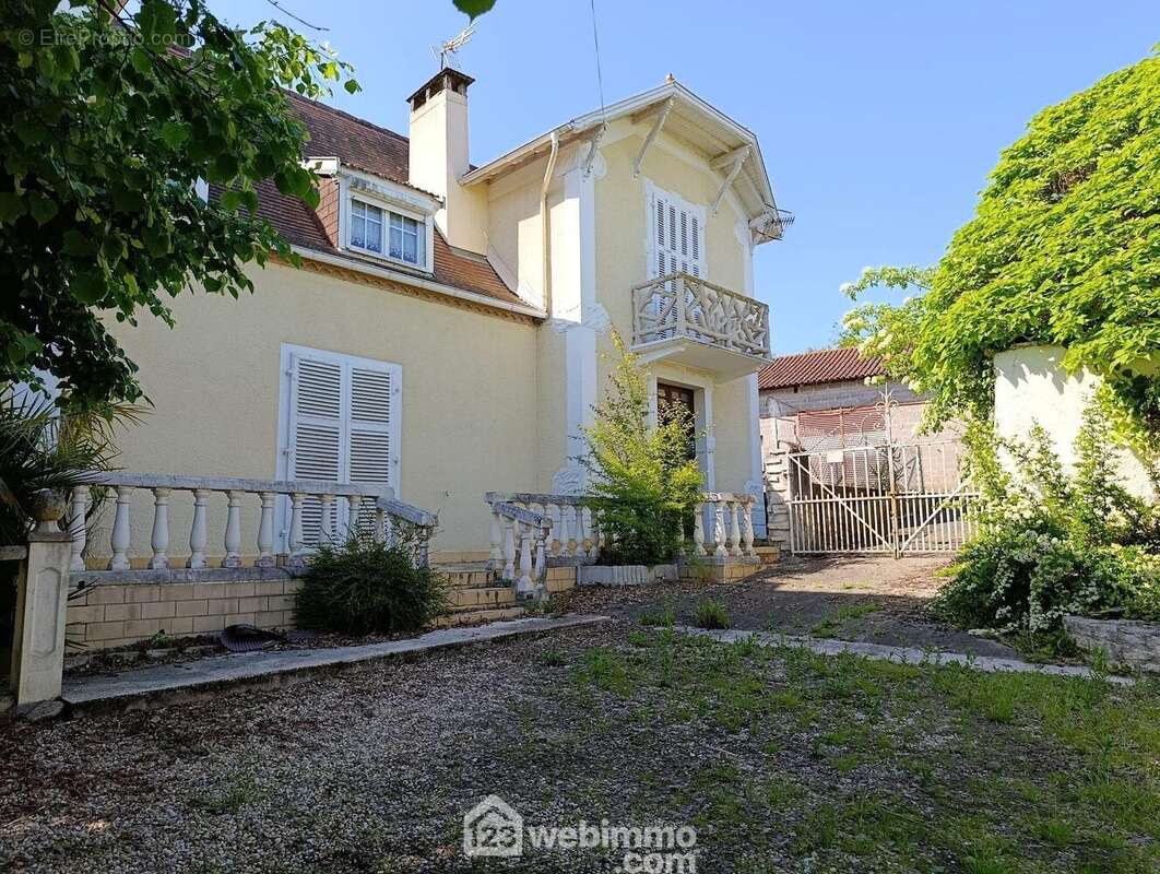 Maison à MORLANNE