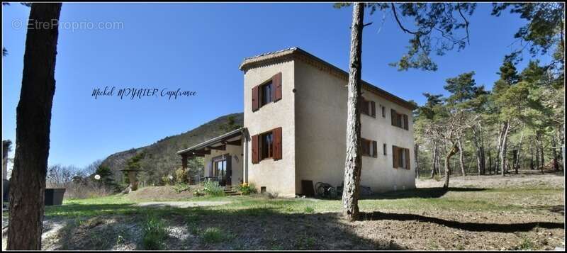 Maison à VEYNES