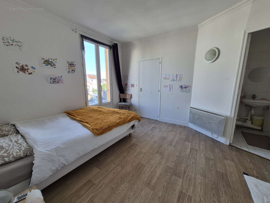 Appartement à LE PERREUX-SUR-MARNE