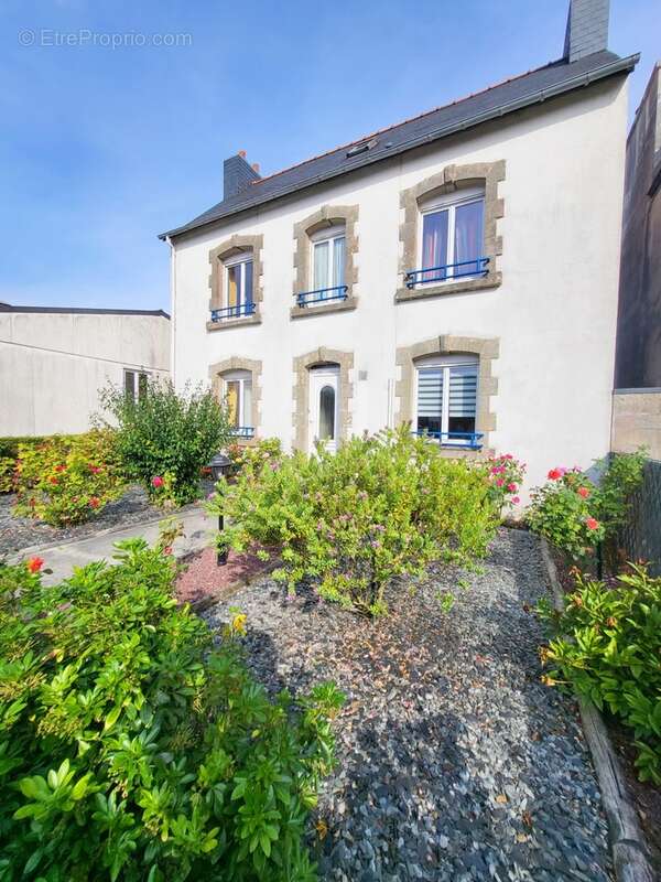 Maison traditionnelle à vendre 6 pièces LANVEOC (29) - photo 22