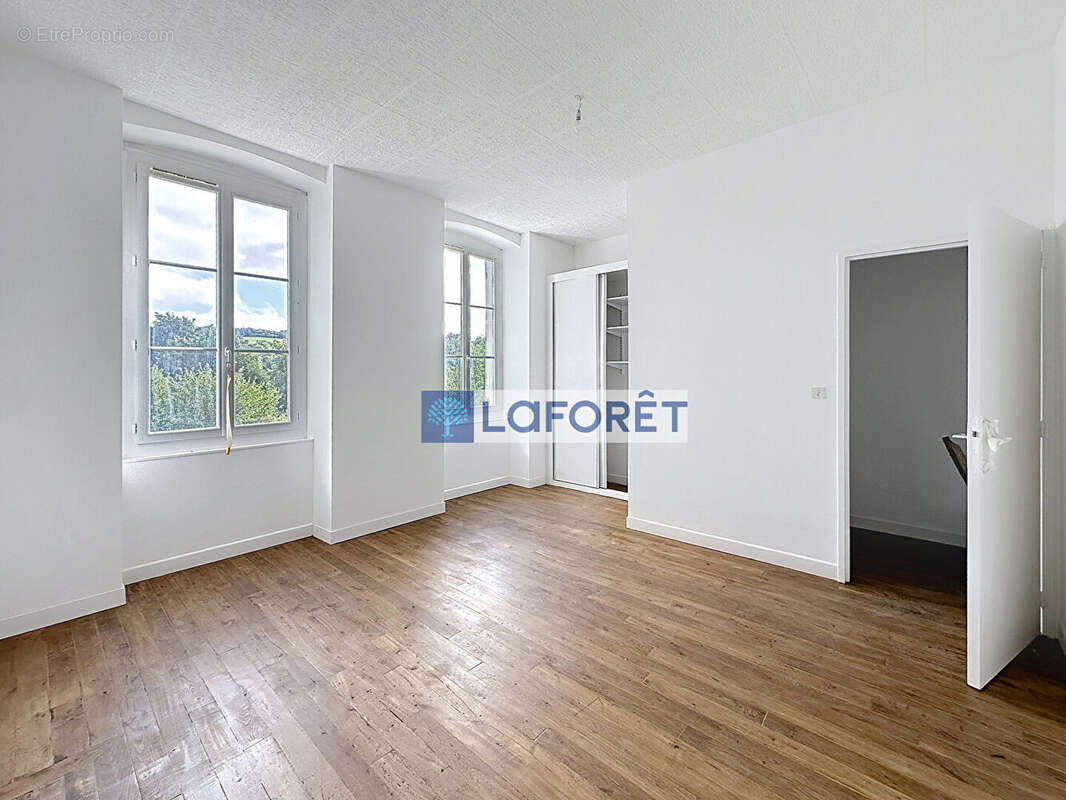 Maison à HUMES-JORQUENAY