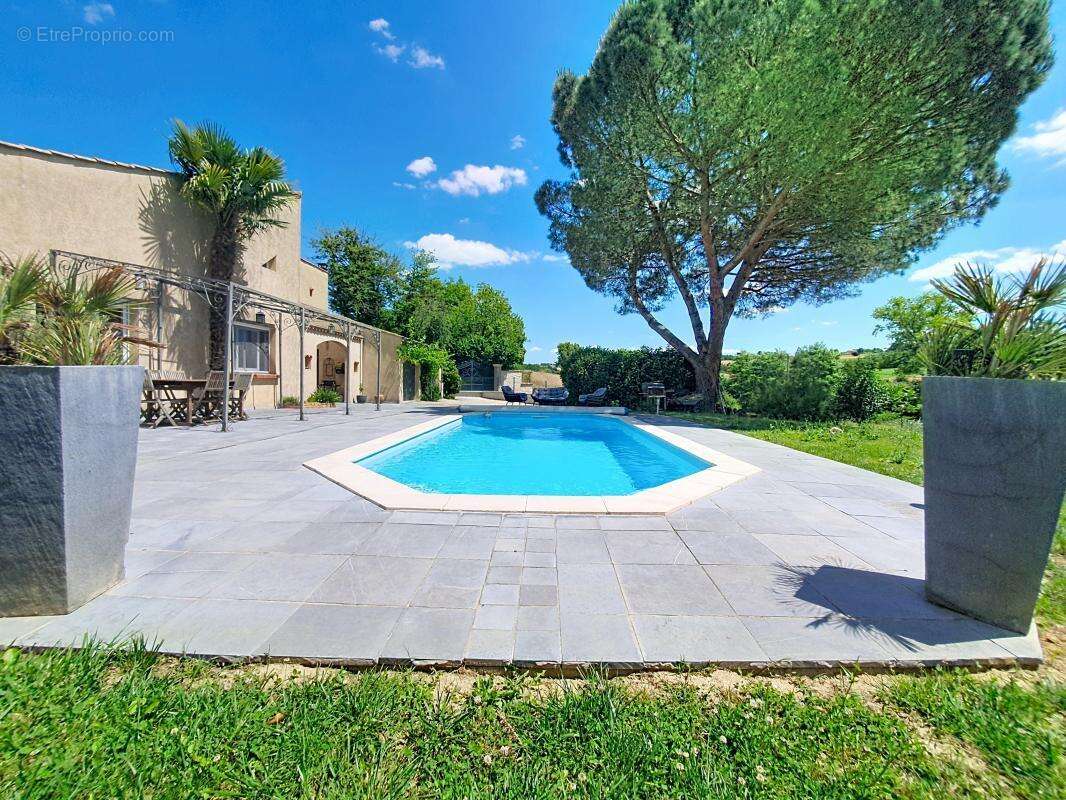 Maison à SERPAIZE