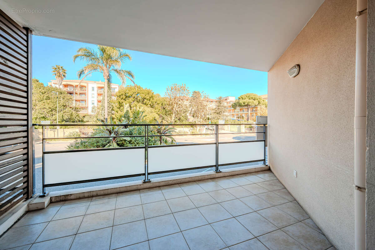 Appartement à HYERES