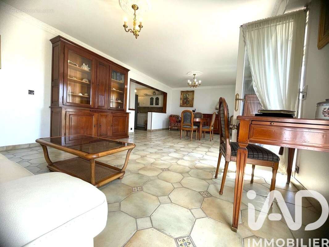 Photo 7 - Appartement à CHEVILLY-LARUE