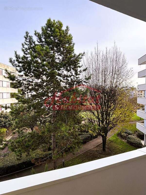 Appartement + cave + box - photo 8