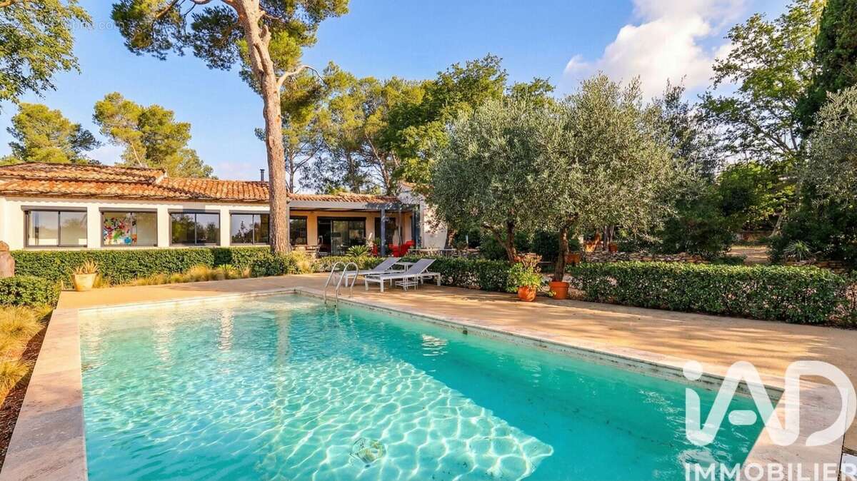 Photo 2 - Maison à NIMES