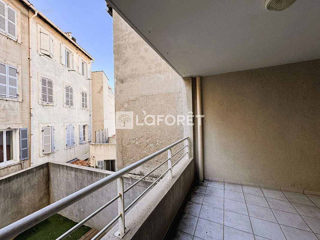 Appartement à MARSEILLE-8E