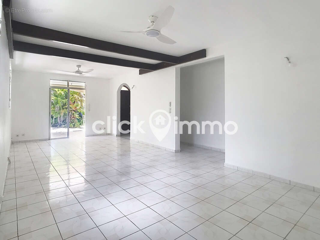 Maison à SAINTE-ANNE