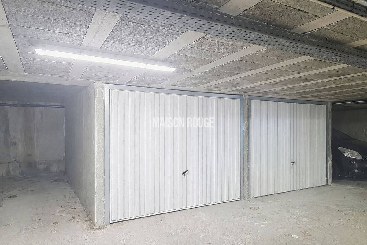 Parking à LANNION