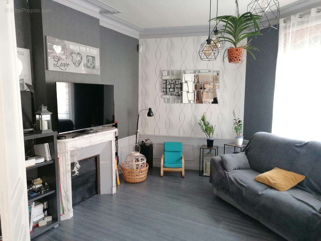 Maison à BEAUREVOIR