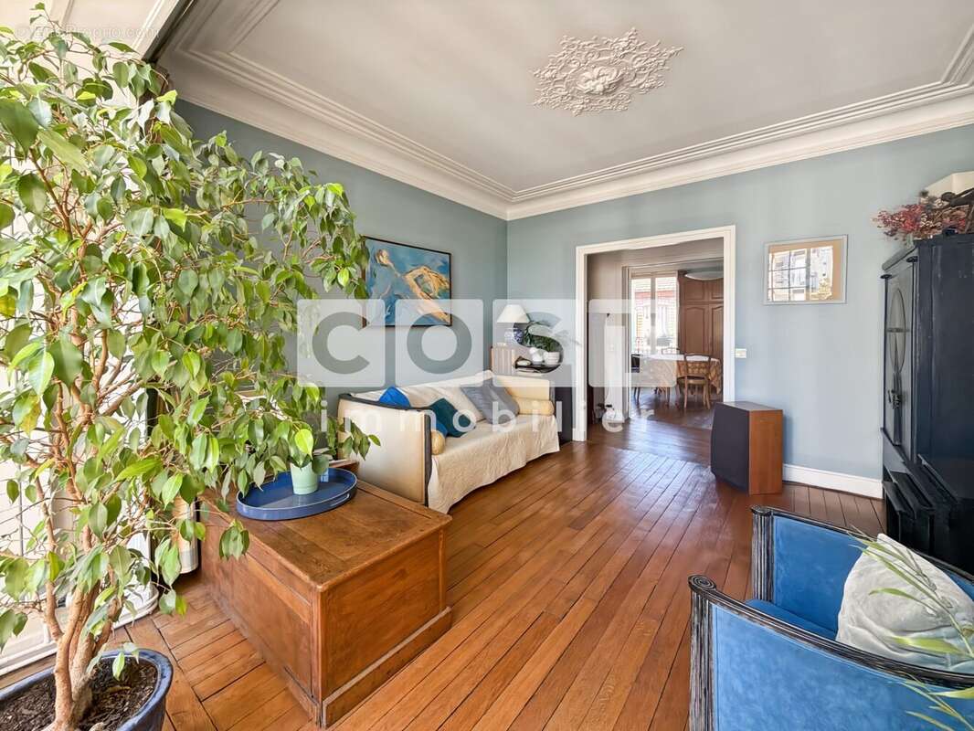 Appartement à BOIS-COLOMBES