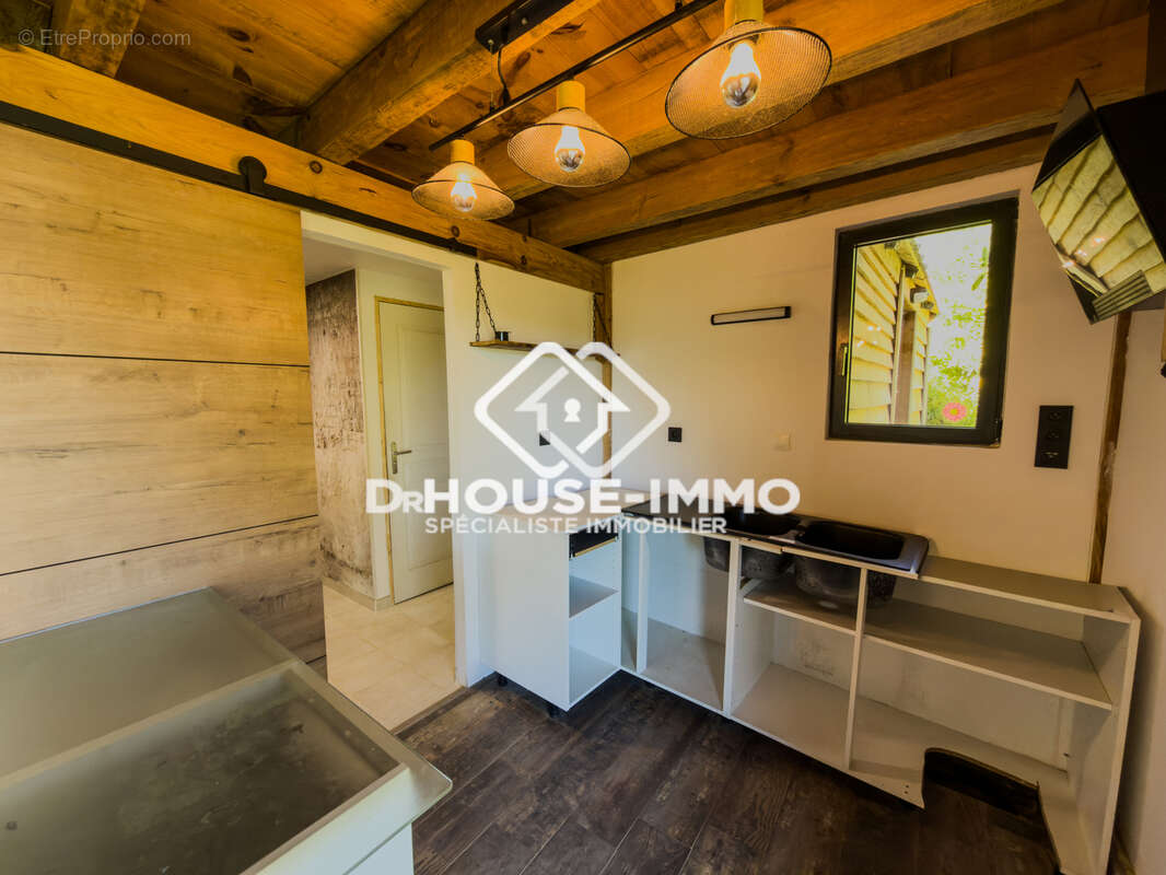 Maison à SAINT-VINCENT-DE-CONNEZAC