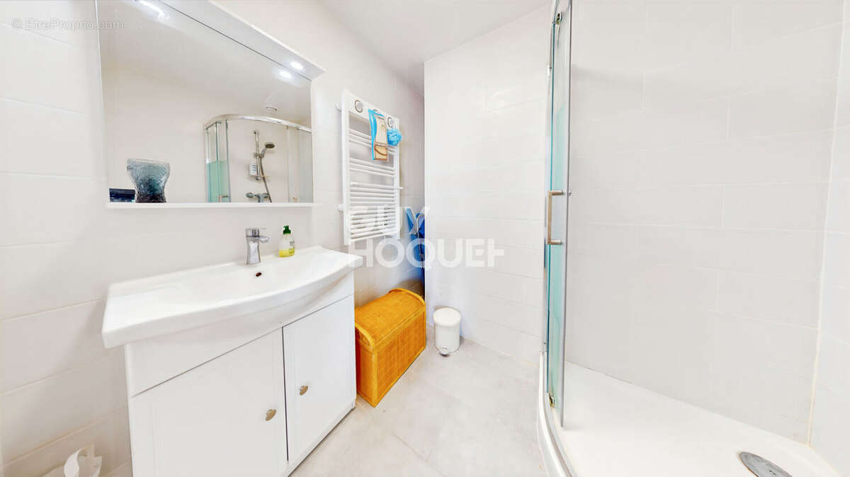 Maison à BUSSY-SAINT-GEORGES