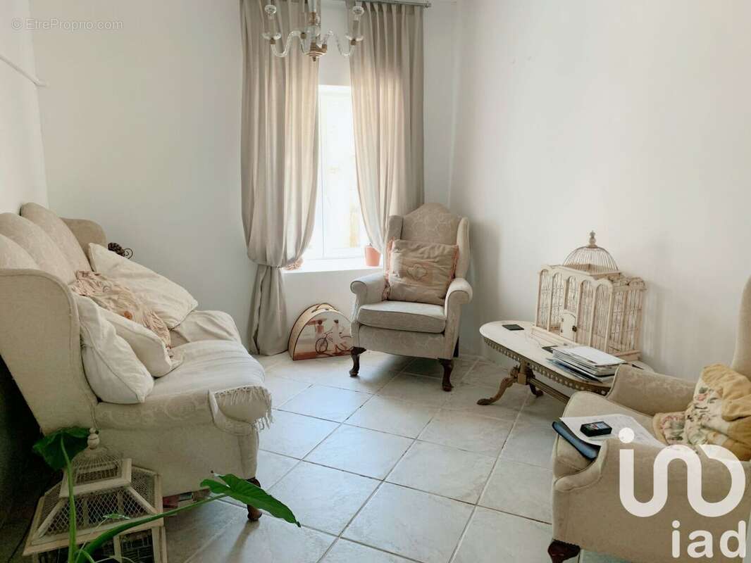 Maison 200 m² à Vibrac  - photo 9
