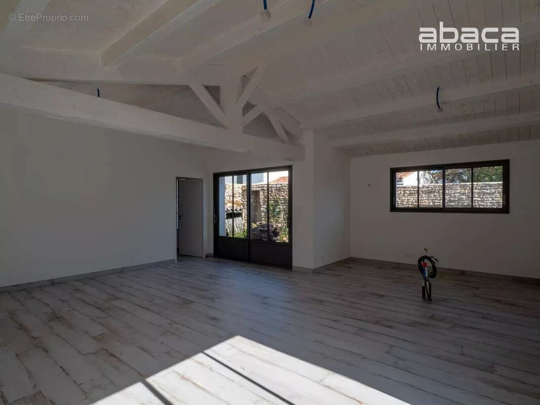 Maison à LE BOIS-PLAGE-EN-RE