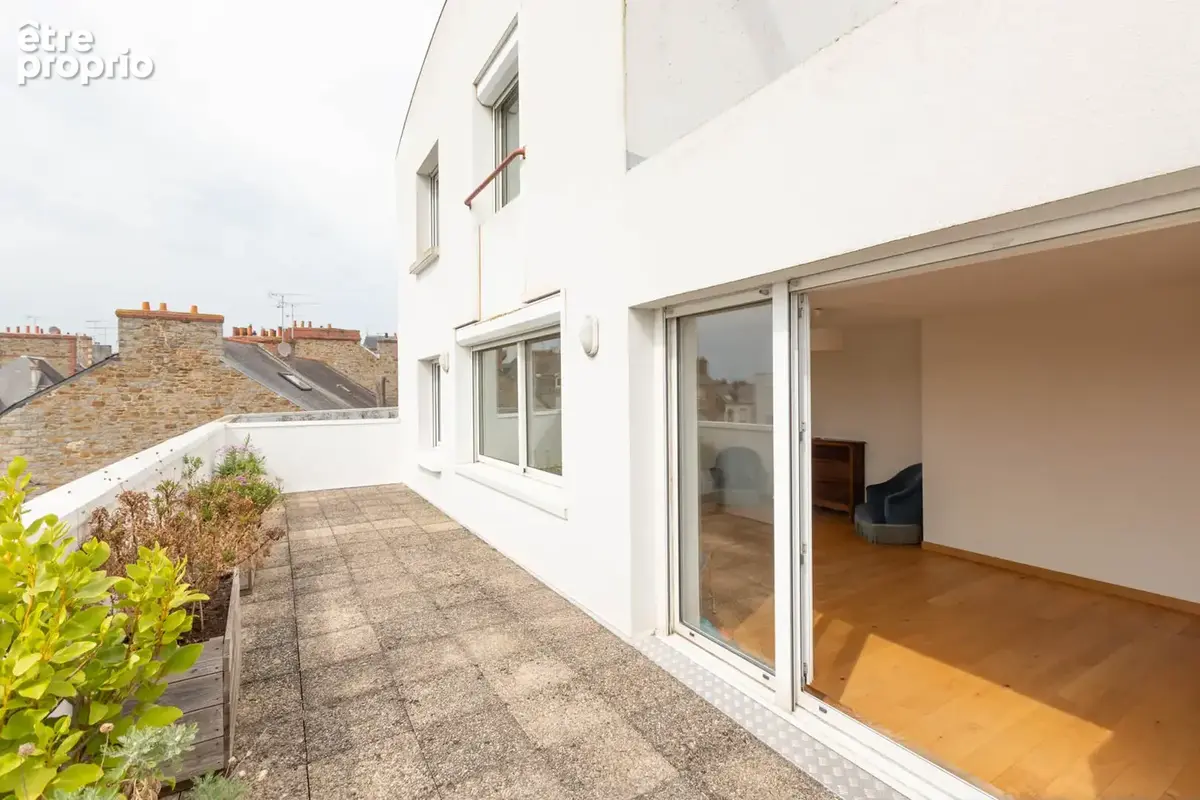 Superbe t4 en duplex avec terrasse et parkings - quartier saint-michel - photo 2