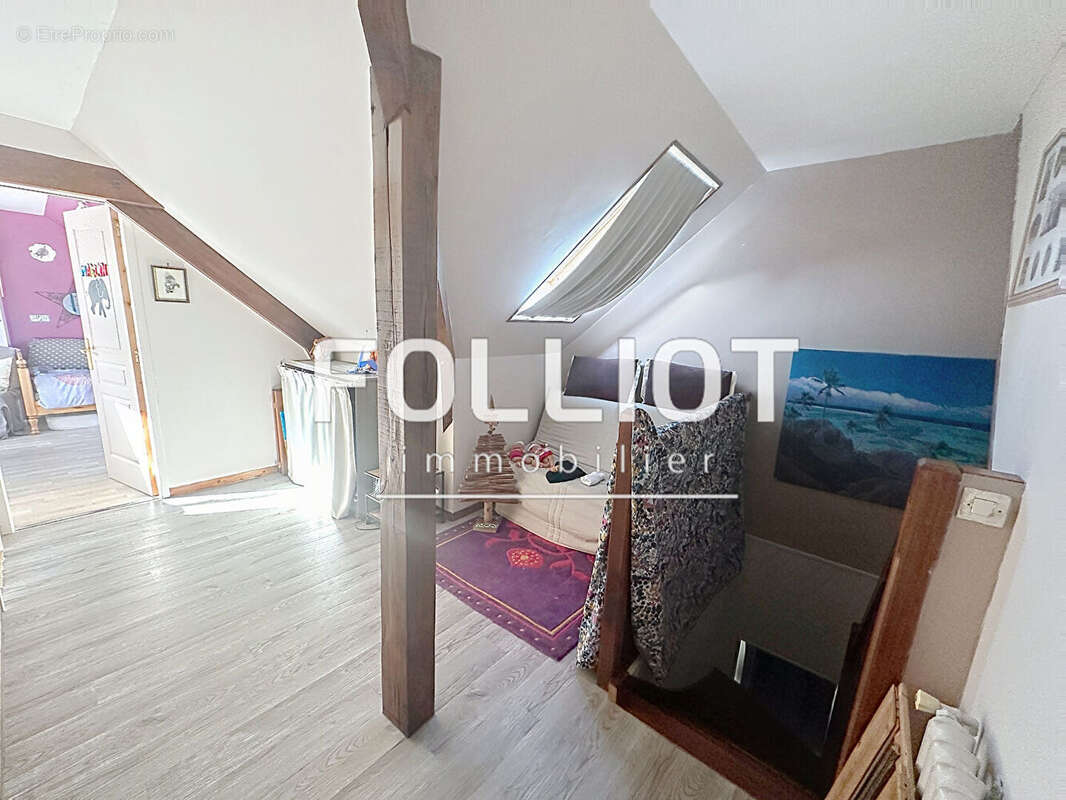 Maison 5 pièces à vendre à Saint-Pair-sur-Mer - Confort et tranquillité - photo 4
