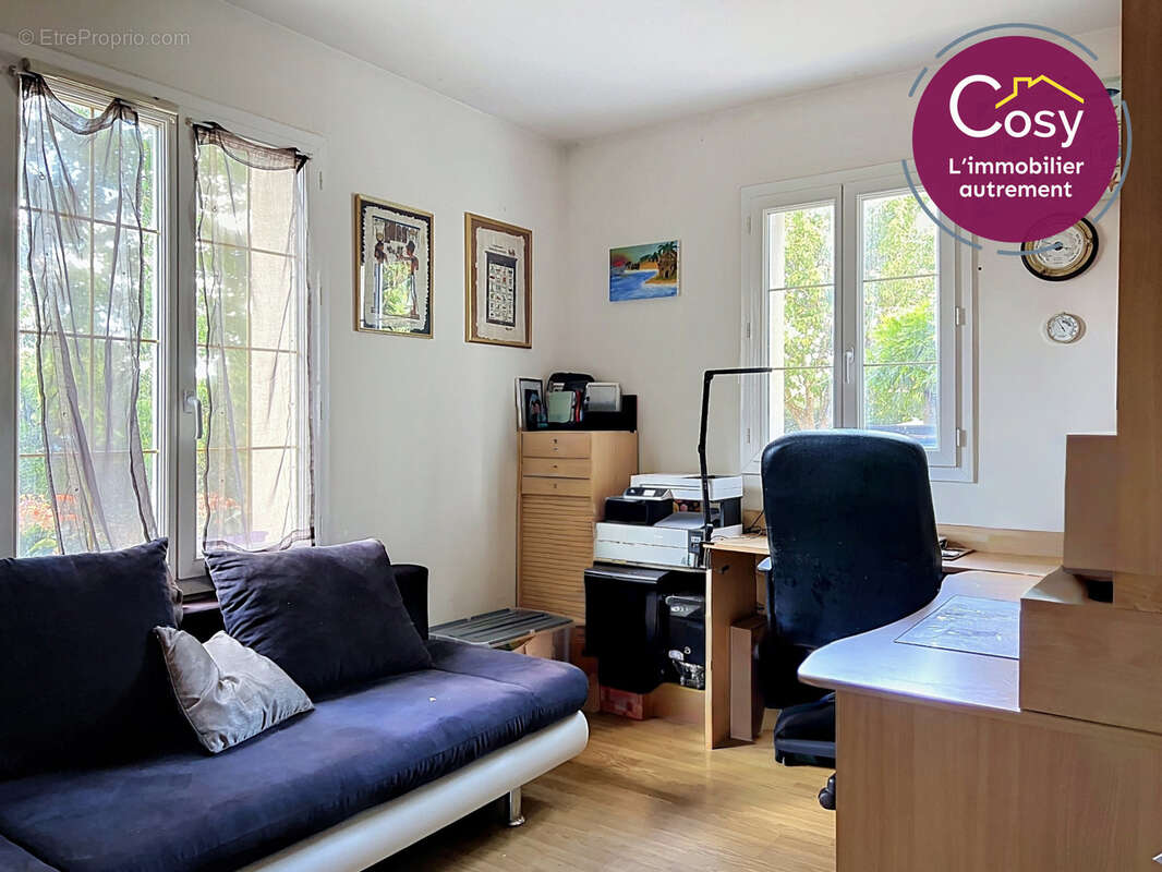 À découvrir sans tarder ! Belle maison familiale de 148 m2 sur un terrain de 1 625 m2 - photo 6