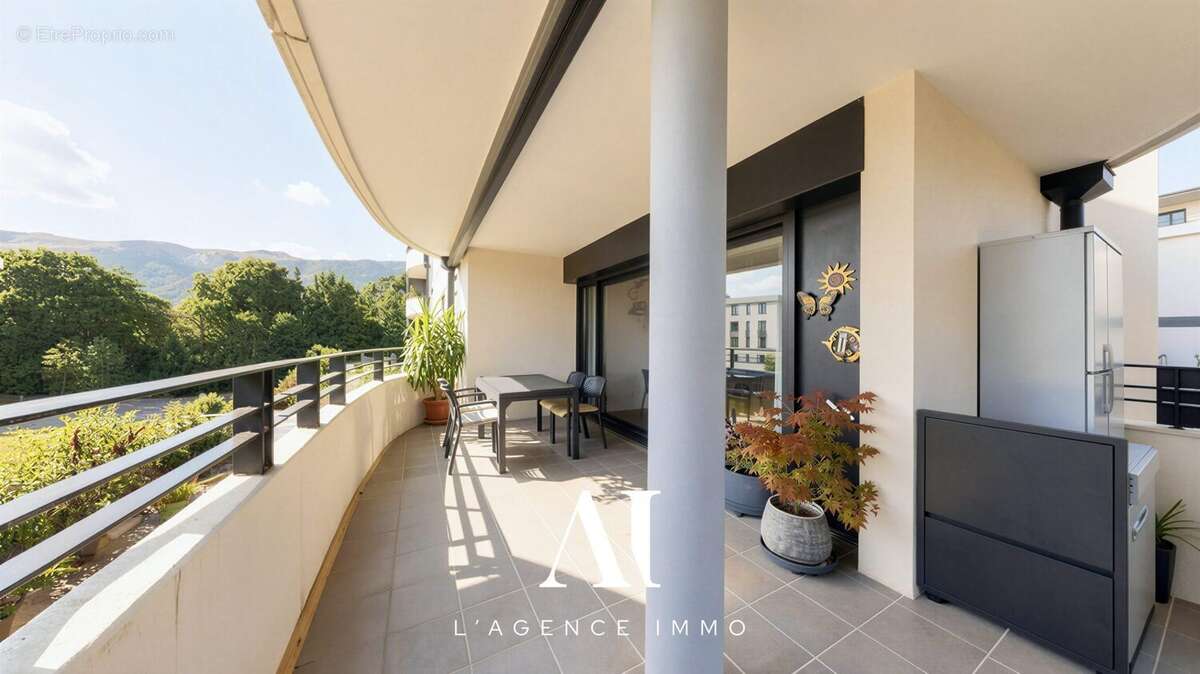 Appartement 133 m² à Saint-Genis-Pouilly  - photo 2