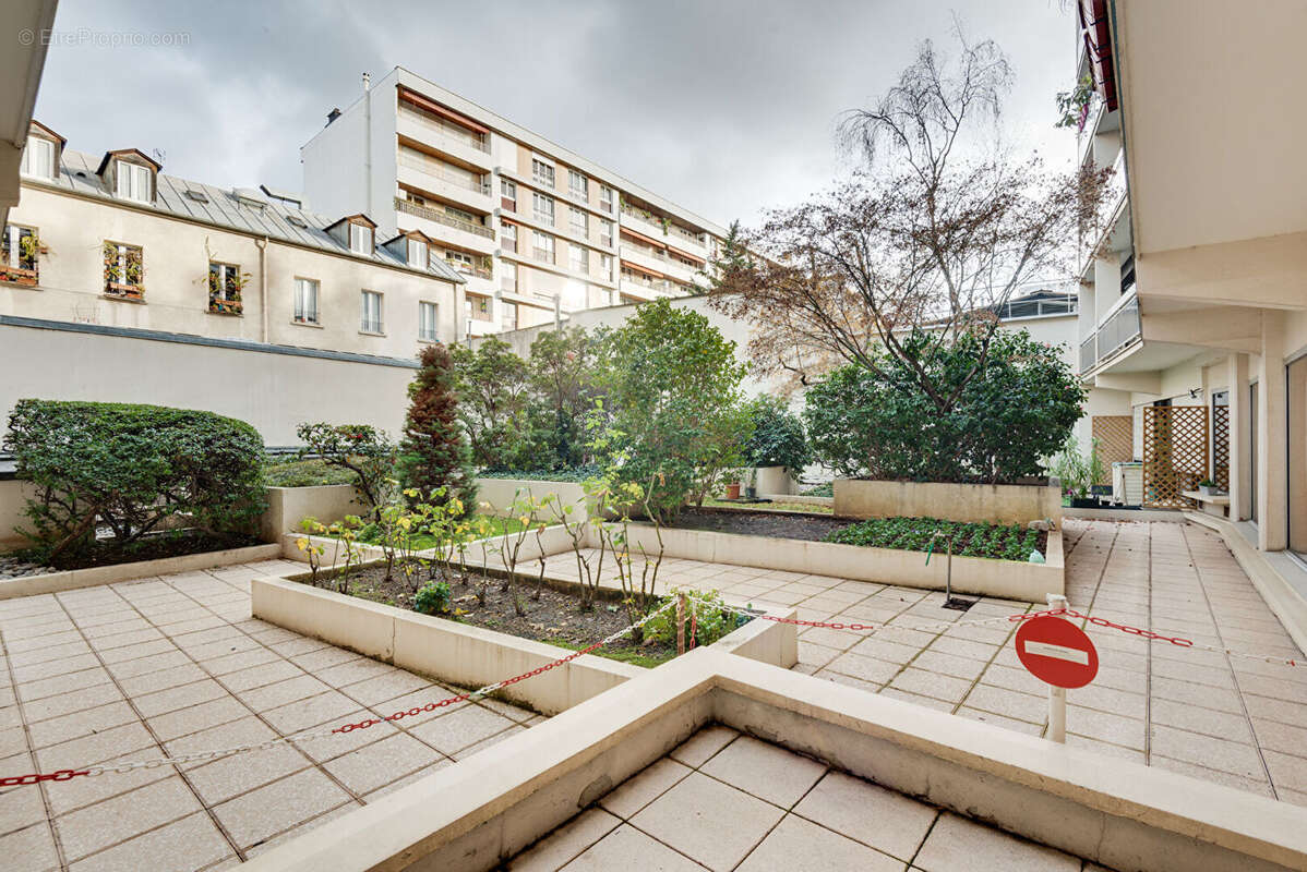 Appartement à PARIS-11E