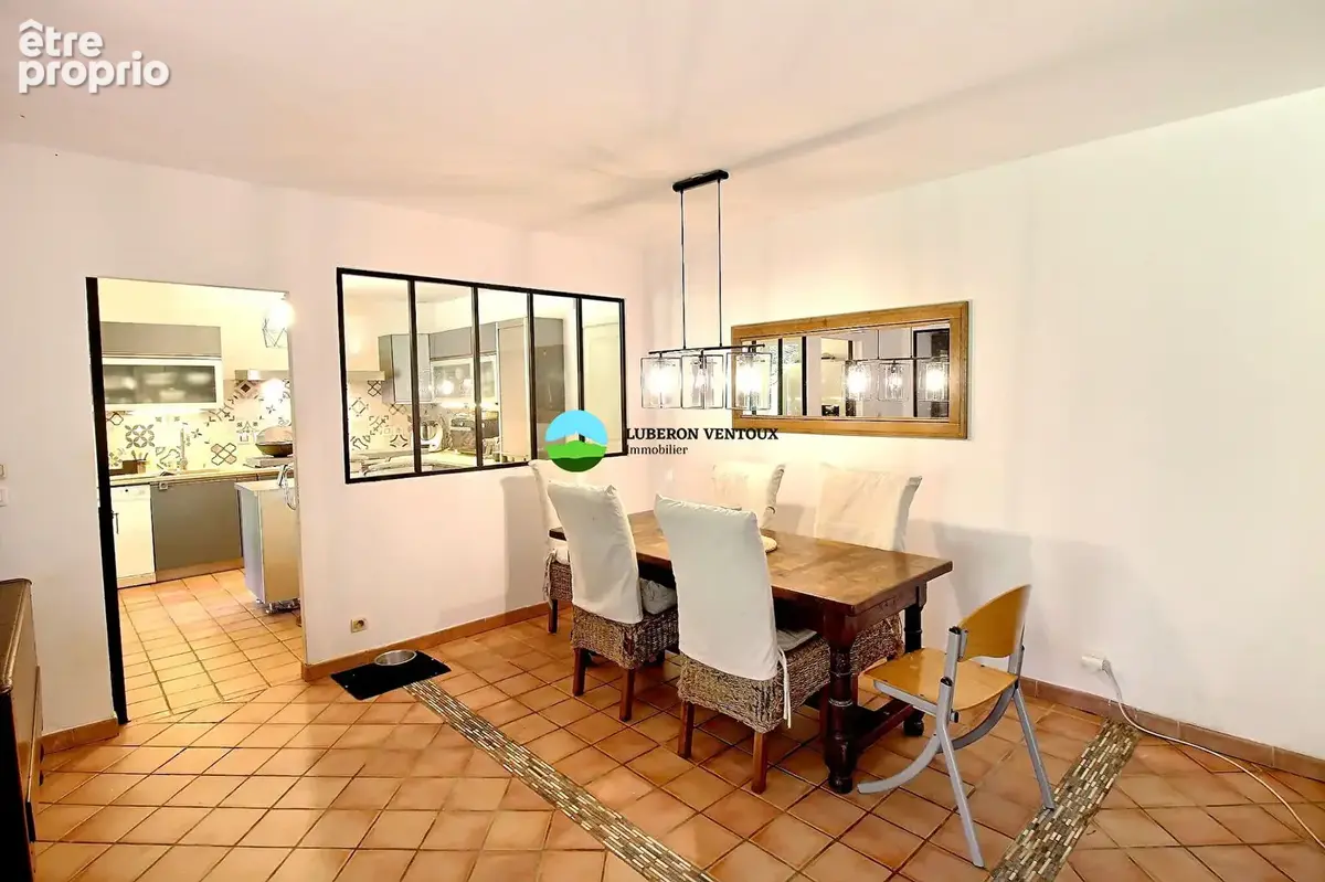 Maison de plain-pied 127 m² ? Jardin arboré, grand garage et environnement privilégié - photo 2