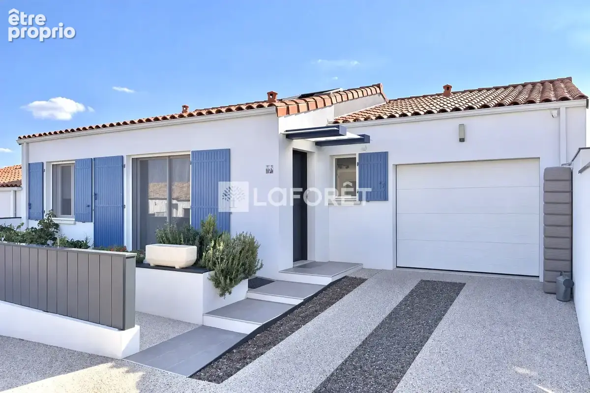 Photo Maison à Vaux-Sur-Mer au prix de 546 000€
