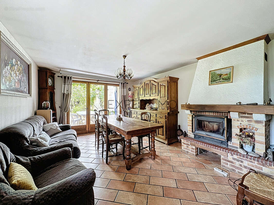 Maison à SENNECEY-LE-GRAND