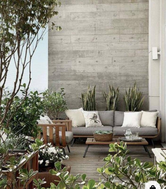 Appartement à NEUVILLE-SUR-SAONE