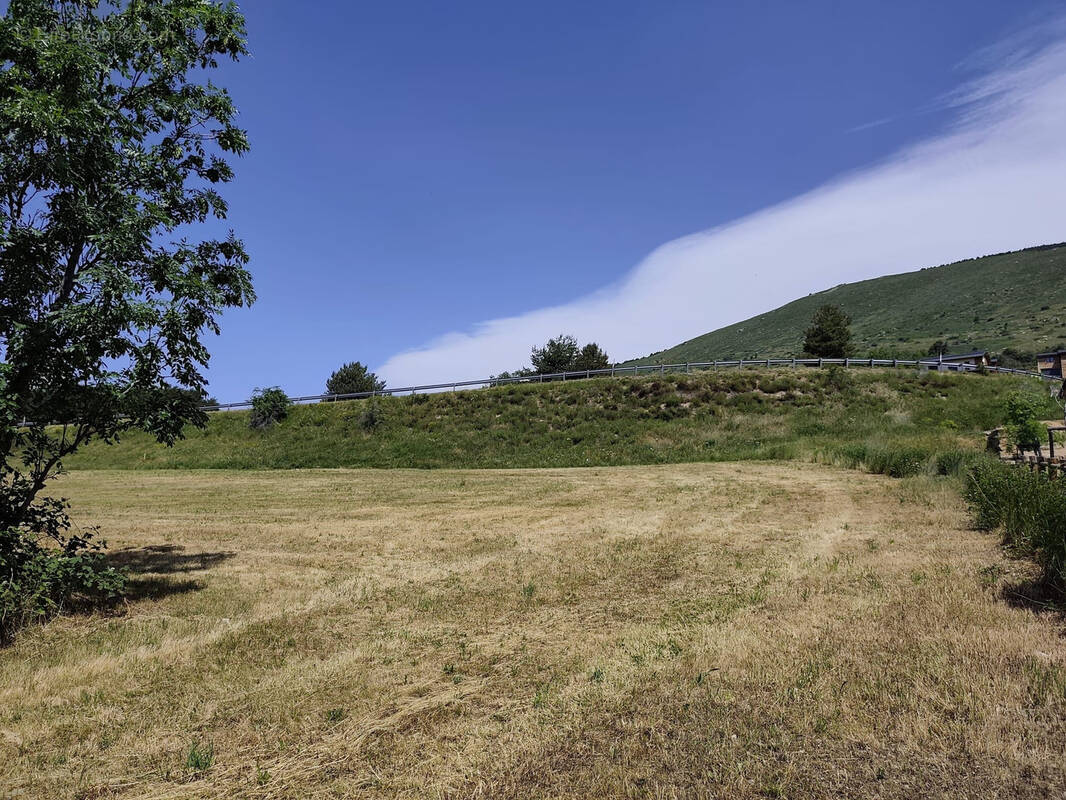 Terrain à TARGASSONNE