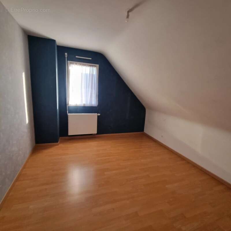 Maison à SAINT-SEGAL