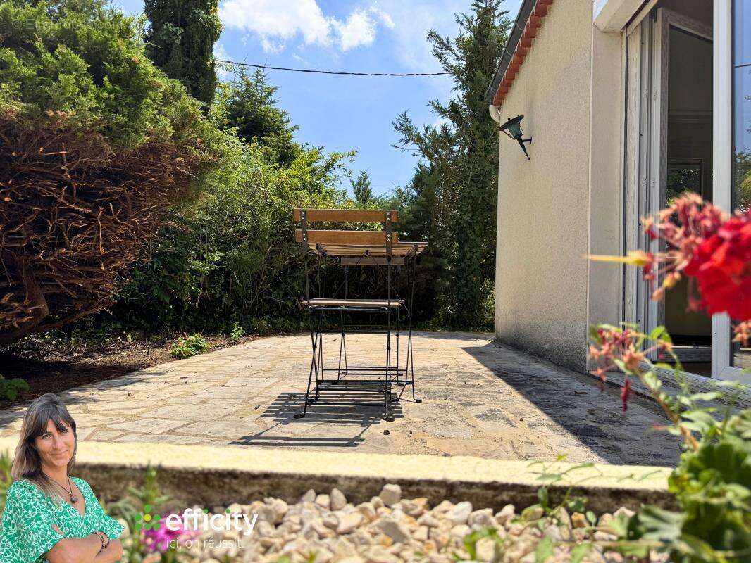 Maison 103 m² à Civens  - photo 4