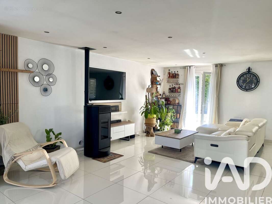 Maison 128 m² à Saint-Pathus  - photo 4