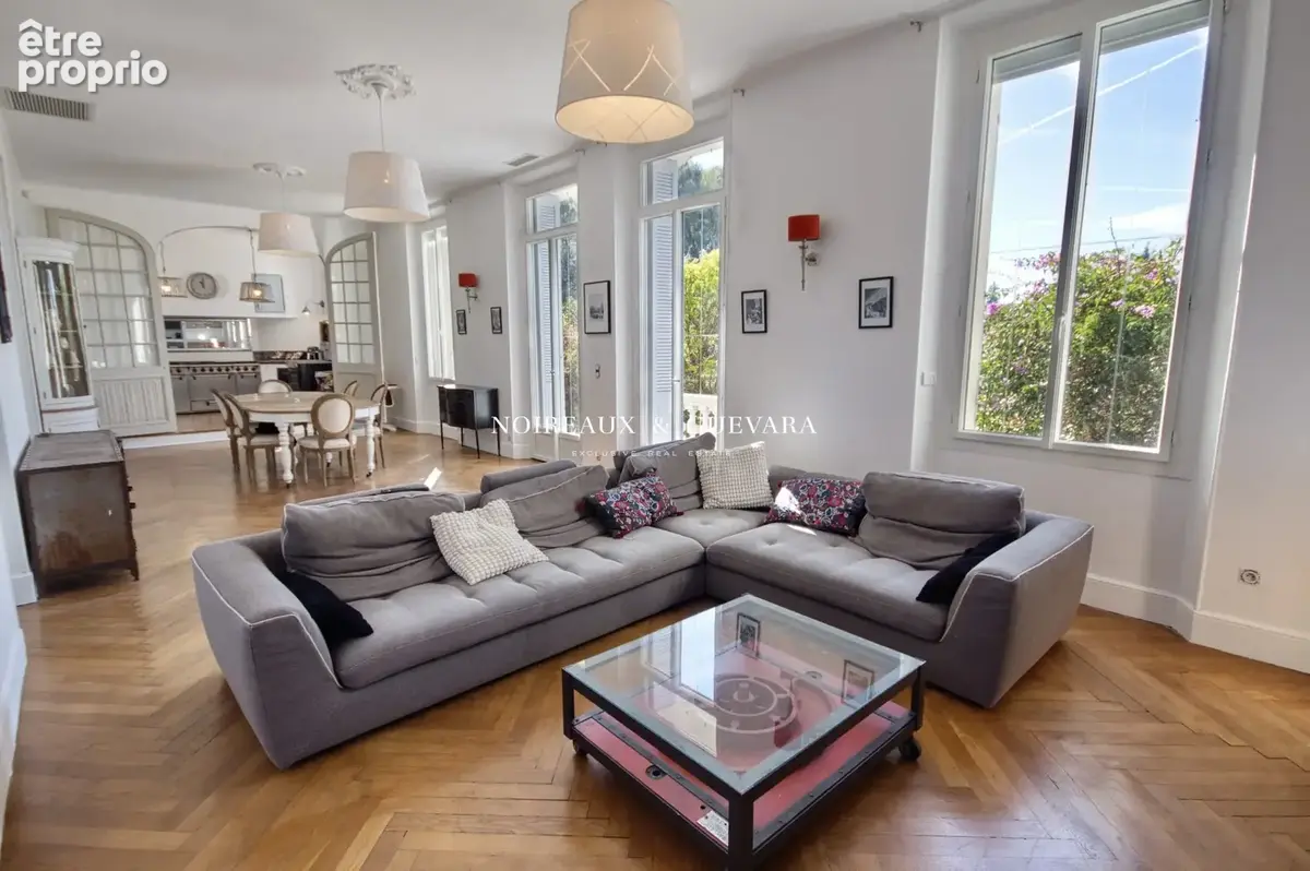 Appartement 4 pièces 130 m² à vendre à Le Cannet (06110) - photo 3