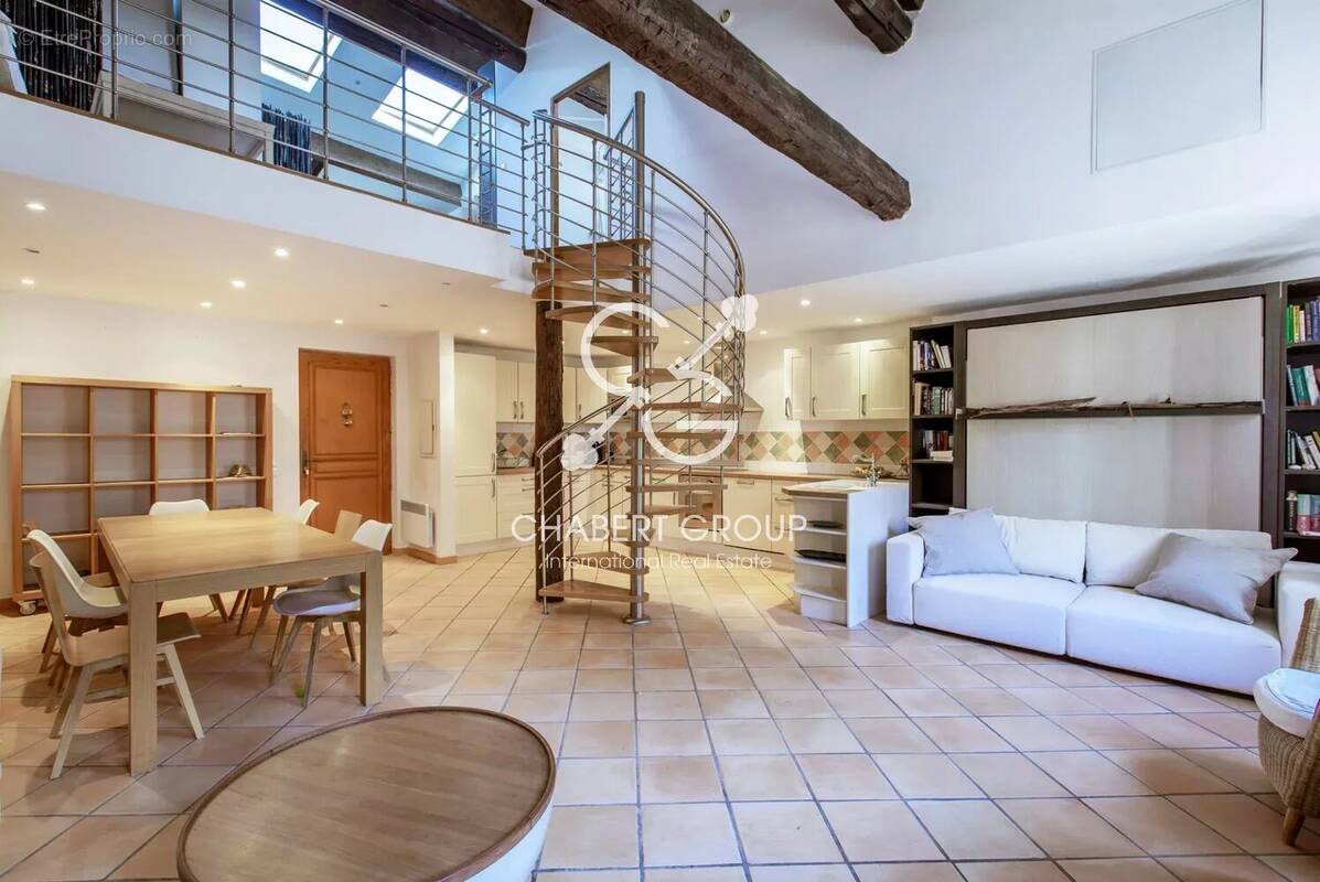 Appartement à VILLEFRANCHE-SUR-MER