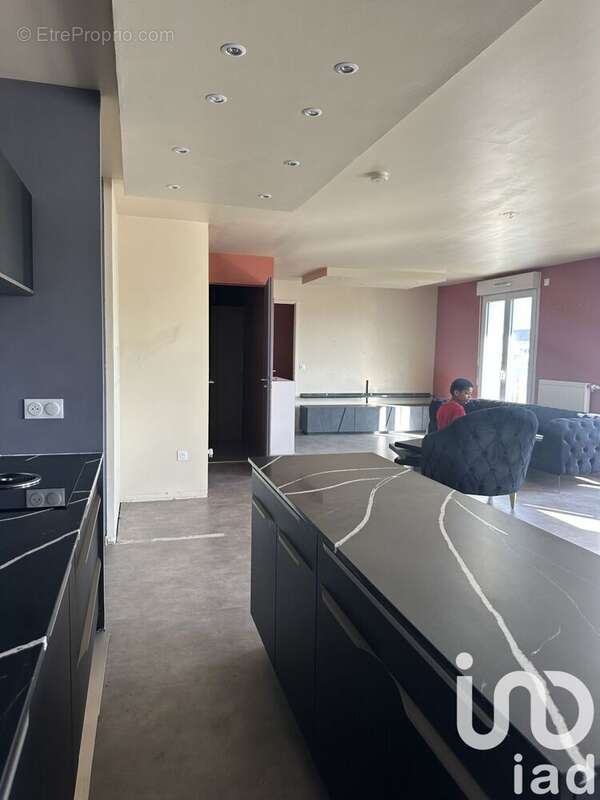 Photo 2 - Appartement à LE BLANC-MESNIL