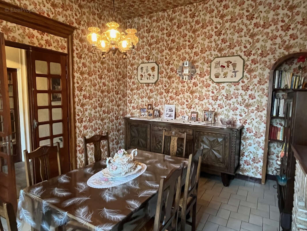 Maison à COUSSAC-BONNEVAL