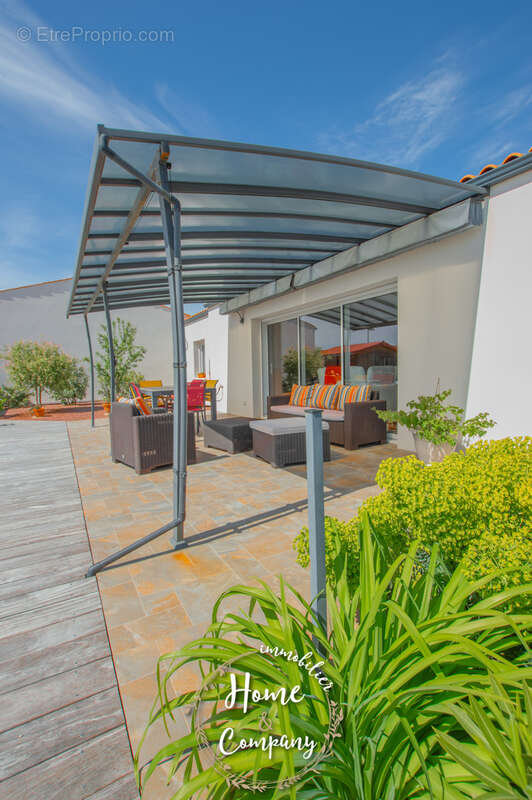 Maison à SAINT-SULPICE-DE-ROYAN